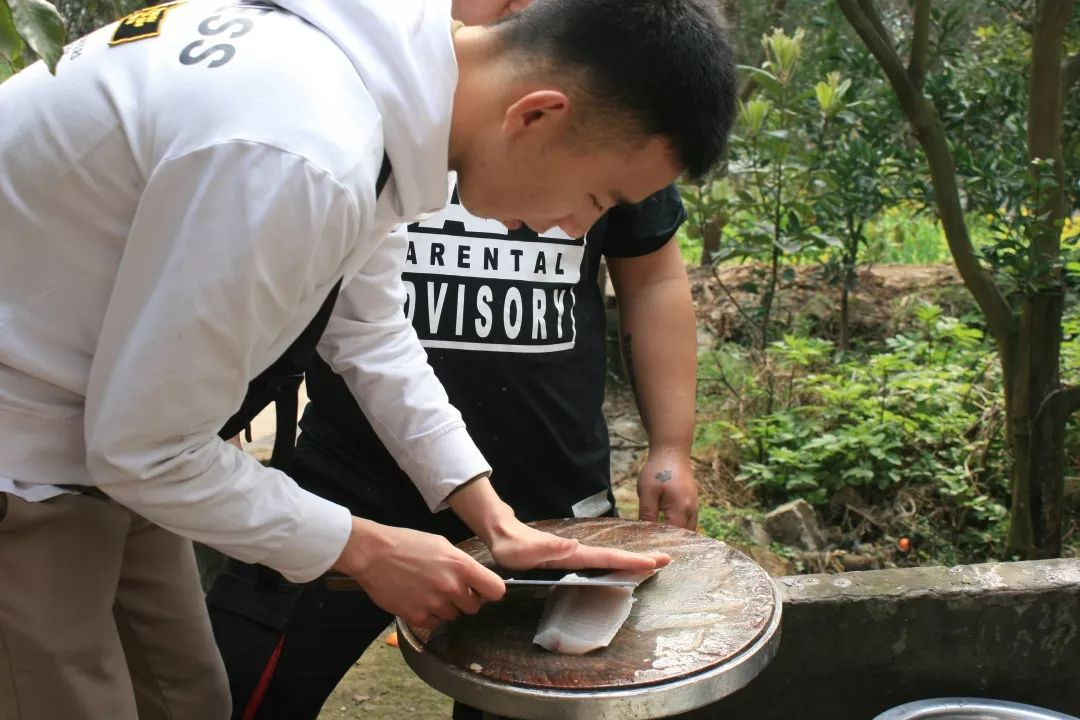 團(tuán)建野炊出游留影